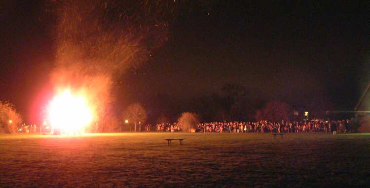 Henfield St. Peter's School firework display, 9th November 2002.