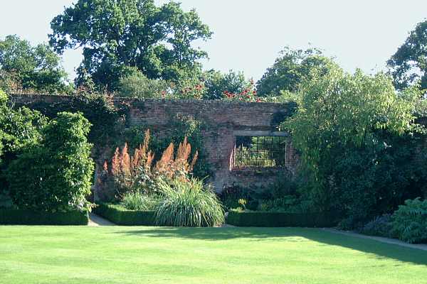 tower  lawn towards Rose Garden